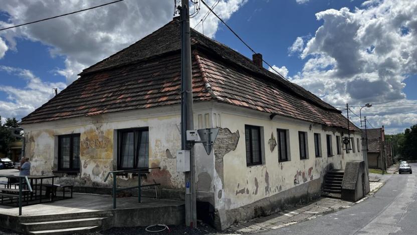 Pronájem restaurace, Liblice, 392 m2