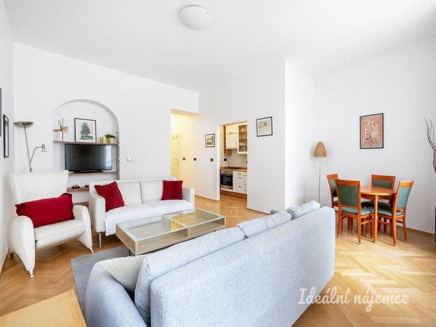 Pronájem bytu 2+1, Praha - Staré Město, Týnská ulička, 71 m2