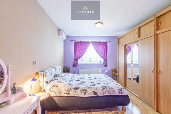 Prodej rodinného domu, Krmelín, Okrajní, 180 m2