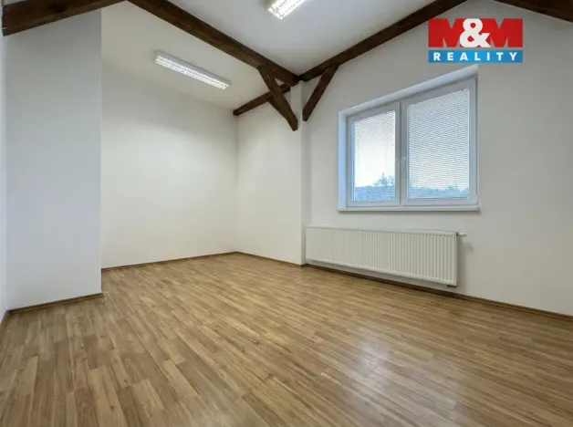 Pronájem kanceláře, Bechyně, Písecká, 251 m2