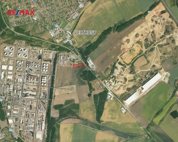Prodej komerčního pozemku, Veltrusy, 10837 m2