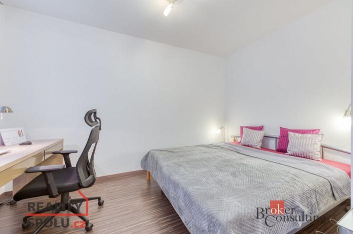 Pronájem bytu 2+kk, Praha - Michle, Magistrů, 49 m2