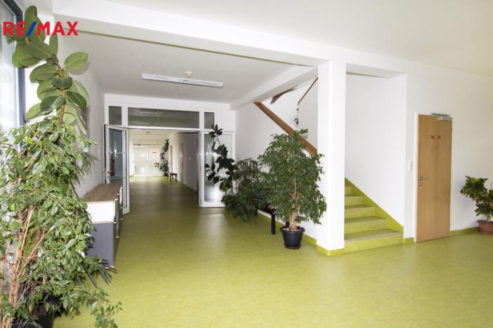 Pronájem kanceláře, Ústí nad Labem - Předlice, náměstí Prokopa Velikého, 24 m2