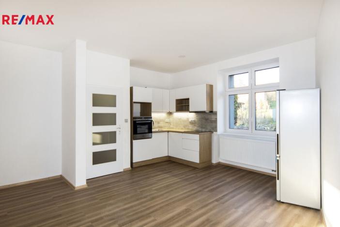 Prodej bytu 1+kk, Ústí nad Labem - Předlice, náměstí Prokopa Velikého, 25 m2