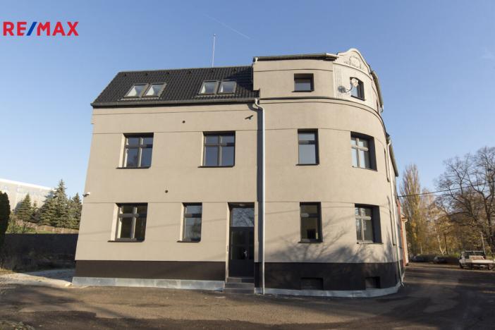 Prodej bytu 1+kk, Ústí nad Labem - Předlice, náměstí Prokopa Velikého, 25 m2