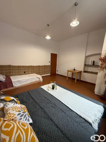 Pronájem atypického bytu, Strmilov - Česká Olešná, 100 m2