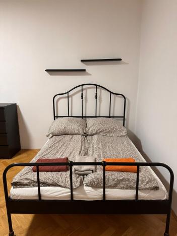 Pronájem bytu 2+kk, Praha - Žižkov, Husinecká, 75 m2