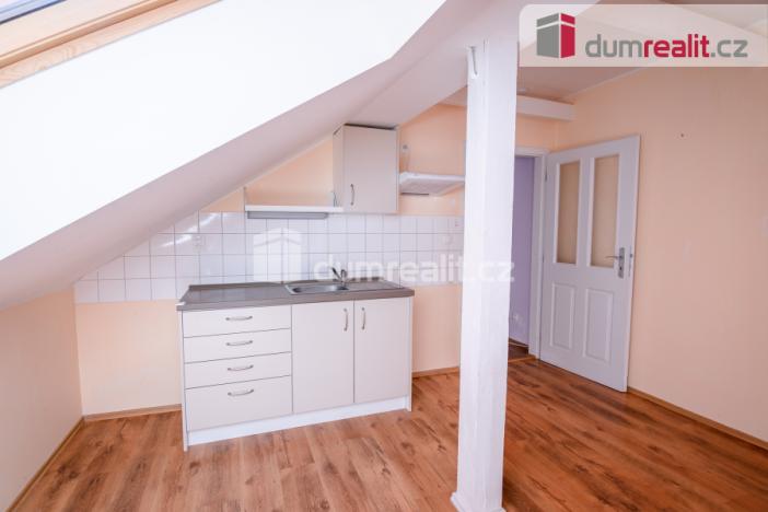 Pronájem bytu 1+1, Kolín - Kolín I, Husova, 53 m2