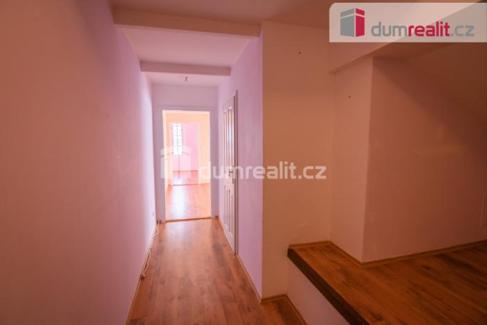 Pronájem bytu 1+1, Kolín - Kolín I, Husova, 53 m2