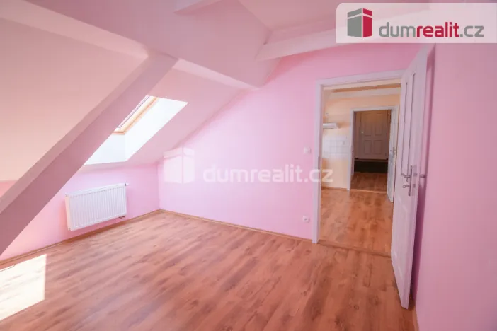 Pronájem bytu 1+1, Kolín - Kolín I, Husova, 53 m2