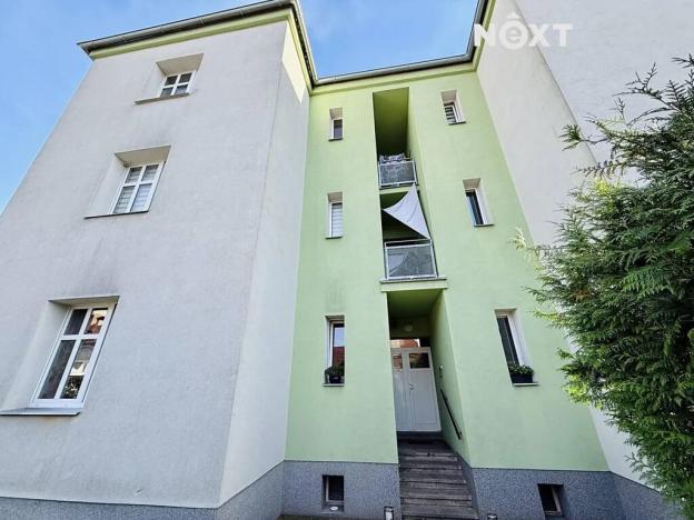 Pronájem bytu 2+kk, Plzeň, Révová, 47 m2