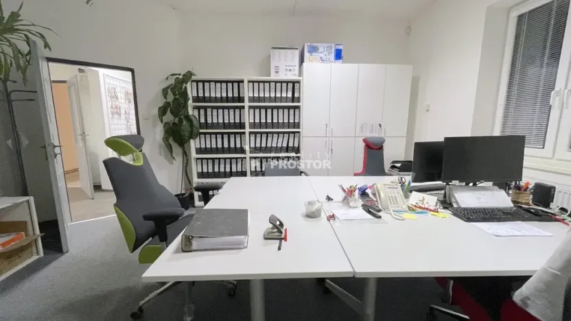 Pronájem kanceláře, Jirny, Tovární, 250 m2