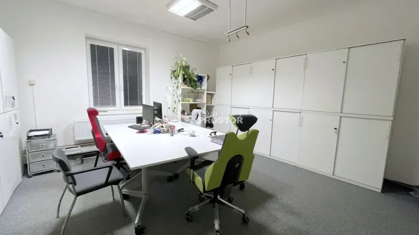 Pronájem kanceláře, Jirny, Tovární, 250 m2