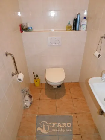 Prodej rodinného domu, Znojmo, 200 m2