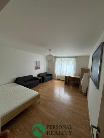 Pronájem bytu 3+1, Pardubice, Štrossova, 79 m2