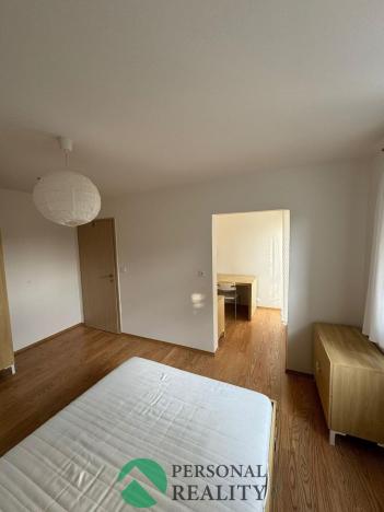 Pronájem bytu 3+1, Pardubice, Štrossova, 79 m2