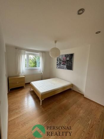 Pronájem bytu 3+1, Pardubice, Štrossova, 79 m2