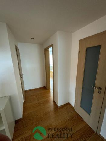 Pronájem bytu 3+1, Pardubice, Štrossova, 79 m2