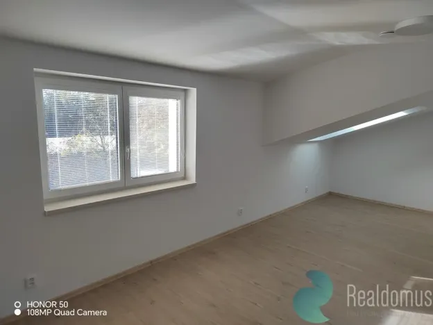 Pronájem bytu 3+kk, Trhové Sviny, Pekárenská, 86 m2