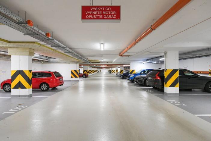 Pronájem bytu 2+kk, Praha - Holešovice, U průhonu, 44 m2