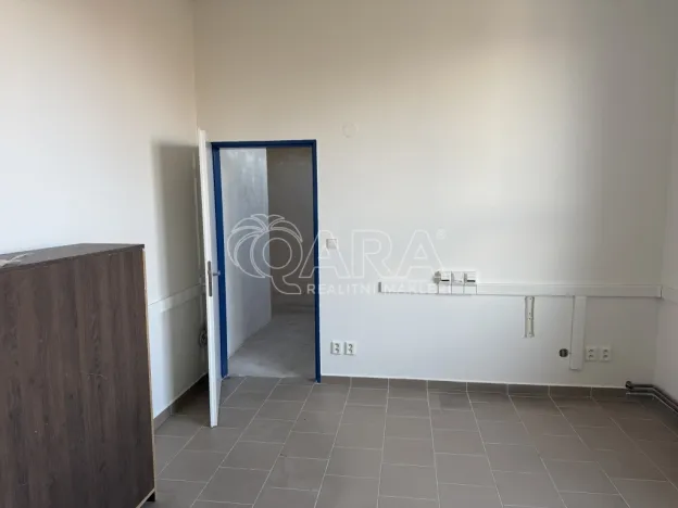 Pronájem skladu, Frenštát pod Radhoštěm, Martinská čtvrť, 482 m2