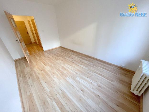 Pronájem bytu 2+kk, Praha - Smíchov, U Demartinky, 47 m2