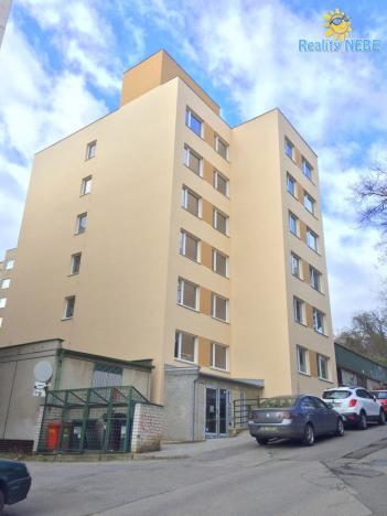Pronájem bytu 2+kk, Praha - Smíchov, U Demartinky, 47 m2