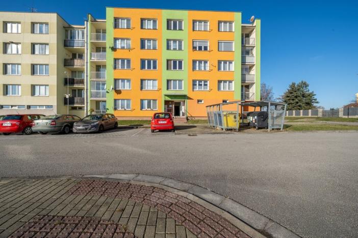 Prodej bytu 1+1, České Velenice, Sídliště na Sadech, 43 m2