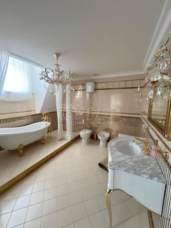 Prodej atypického bytu, Praha - Josefov, 214 m2