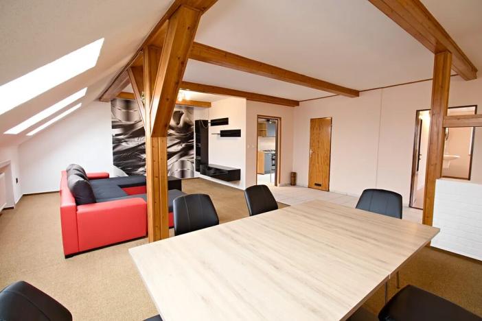 Pronájem bytu 3+1, Domažlice, Msgre. B. Staška, 127 m2