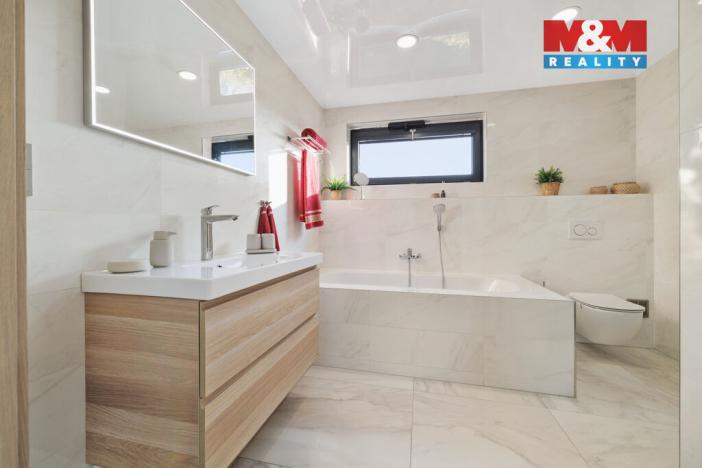 Prodej rodinného domu, Loukovec, 213 m2