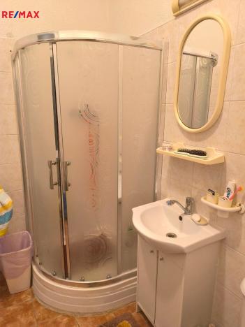 Prodej bytu 2+1, Karlovy Vary, Vřídelní, 74 m2