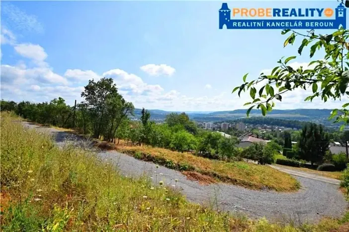 Prodej pozemku pro bydlení, Beroun, samota Pod Studánkou, 1200 m2