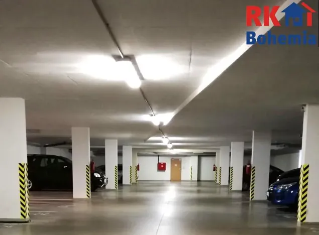 Pronájem garážového stání, Mladá Boleslav, U Kasáren, 16 m2