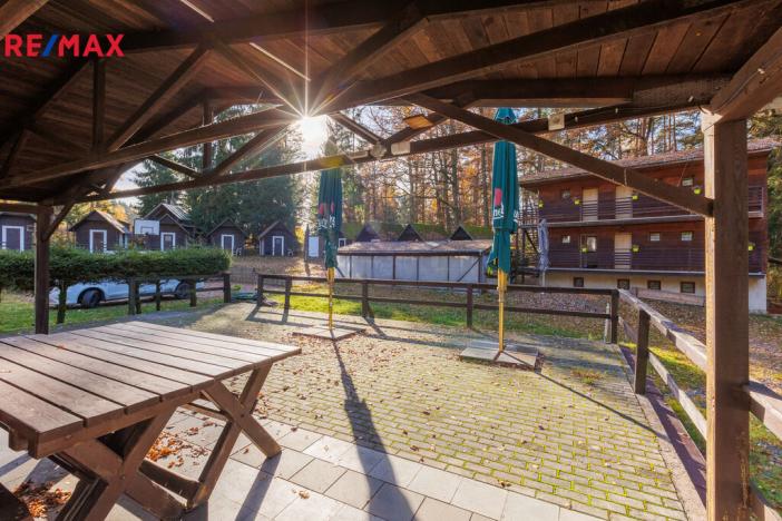 Prodej ubytování, Nová Role - Mezirolí, 795 m2