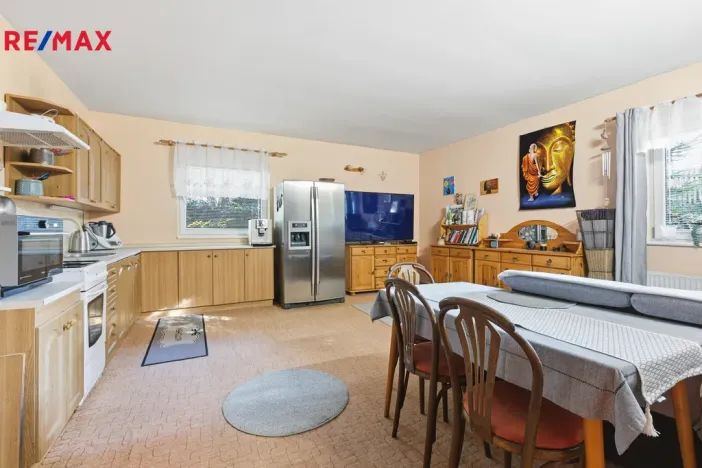 Prodej ubytování, Nová Role - Mezirolí, 795 m2