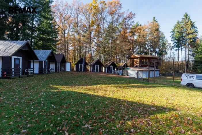 Prodej ubytování, Nová Role - Mezirolí, 795 m2