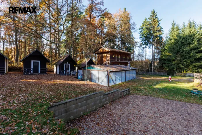 Prodej ubytování, Nová Role - Mezirolí, 795 m2