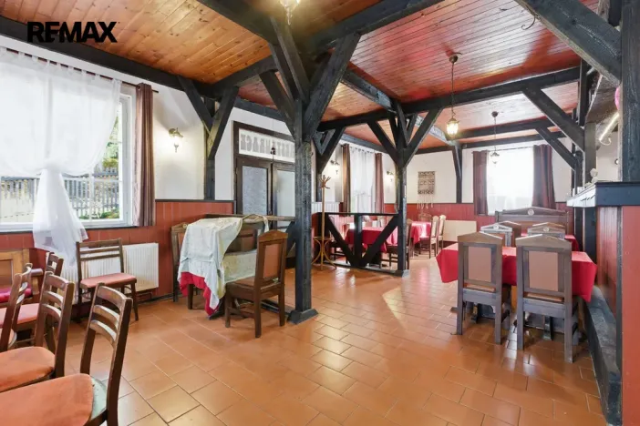 Prodej ubytování, Nová Role - Mezirolí, 795 m2