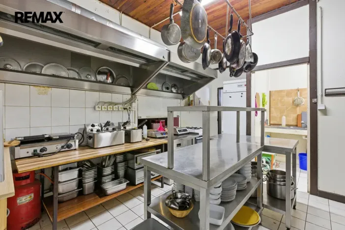 Prodej ubytování, Nová Role - Mezirolí, 795 m2