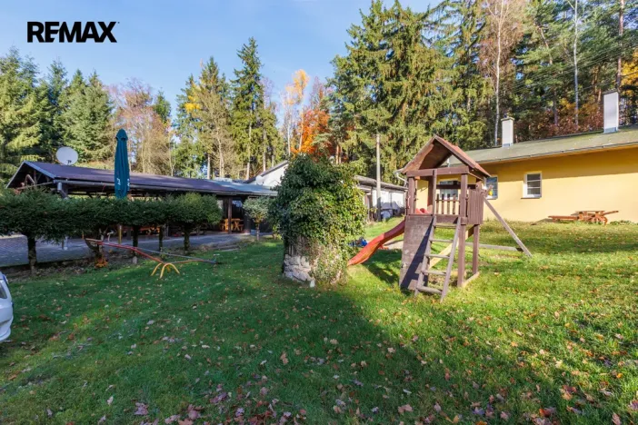 Prodej ubytování, Nová Role - Mezirolí, 795 m2