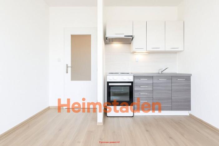 Pronájem bytu 1+kk, Orlová - Lutyně, Osvobození, 28 m2