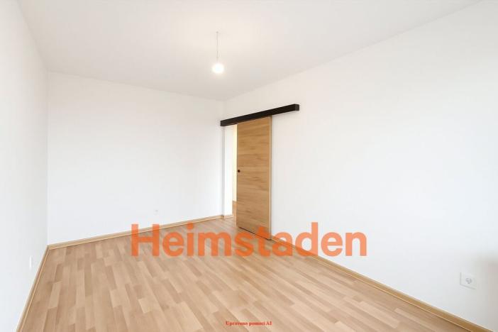 Pronájem bytu 1+kk, Havířov - Město, Hlavní třída, 35 m2