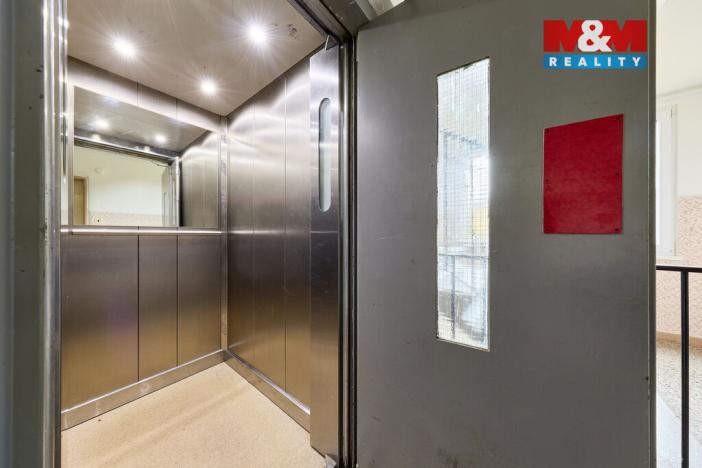 Prodej bytu 3+kk, Broumov - Olivětín, Dukelská, 60 m2