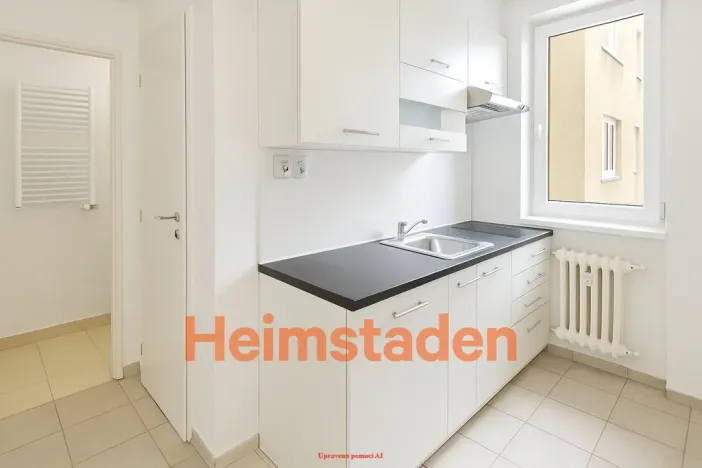 Pronájem bytu 1+kk, Ostrava - Poruba, Hlavní třída, 26 m2