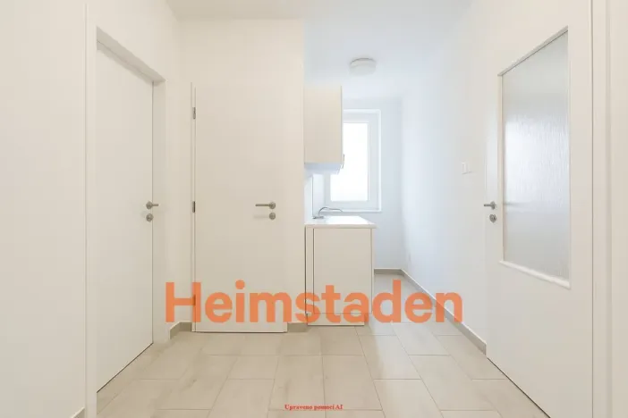 Pronájem bytu 1+kk, Ostrava - Poruba, Hlavní třída, 26 m2