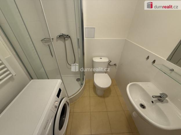 Pronájem bytu 1+1, Praha - Smíchov, Na Valentince, 35 m2