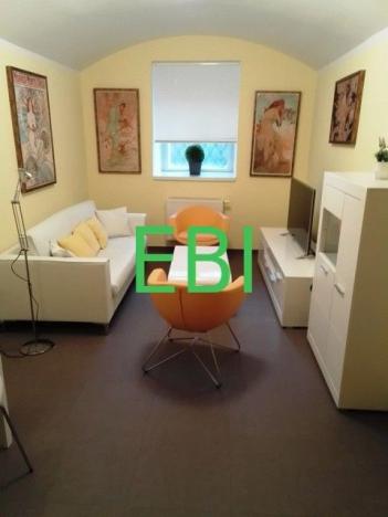 Pronájem bytu 2+kk, Praha, Ibsenova, 50 m2