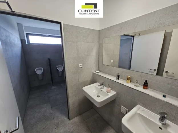 Pronájem kanceláře, Nová Paka, Pražská, 300 m2