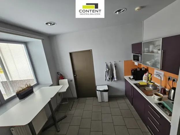 Pronájem kanceláře, Nová Paka, Pražská, 300 m2